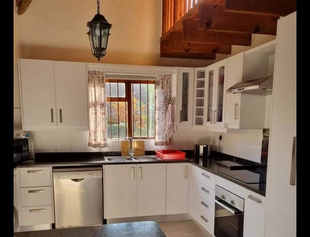 2 BEDROOM TOWNHOUSE FOR SALE IN MTWALUME